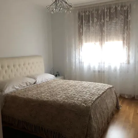Perlina De Arousa فيلاغارثيا دي أروزا