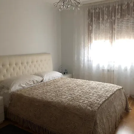 Perlina De Arousa * فيلاغارثيا دي أروزا